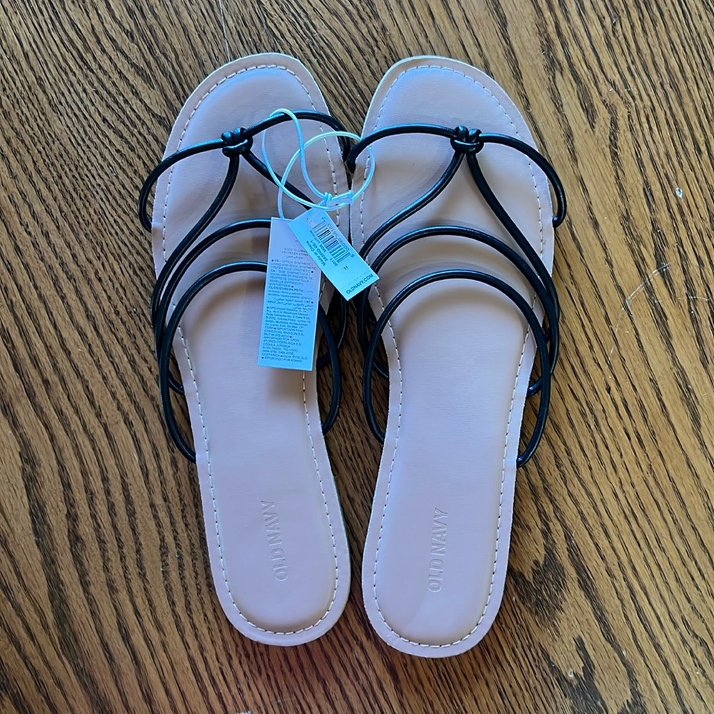 Women’s Old Navy Black Knotted Strappy Black Jack Slip-On Sandals size 11 NEW